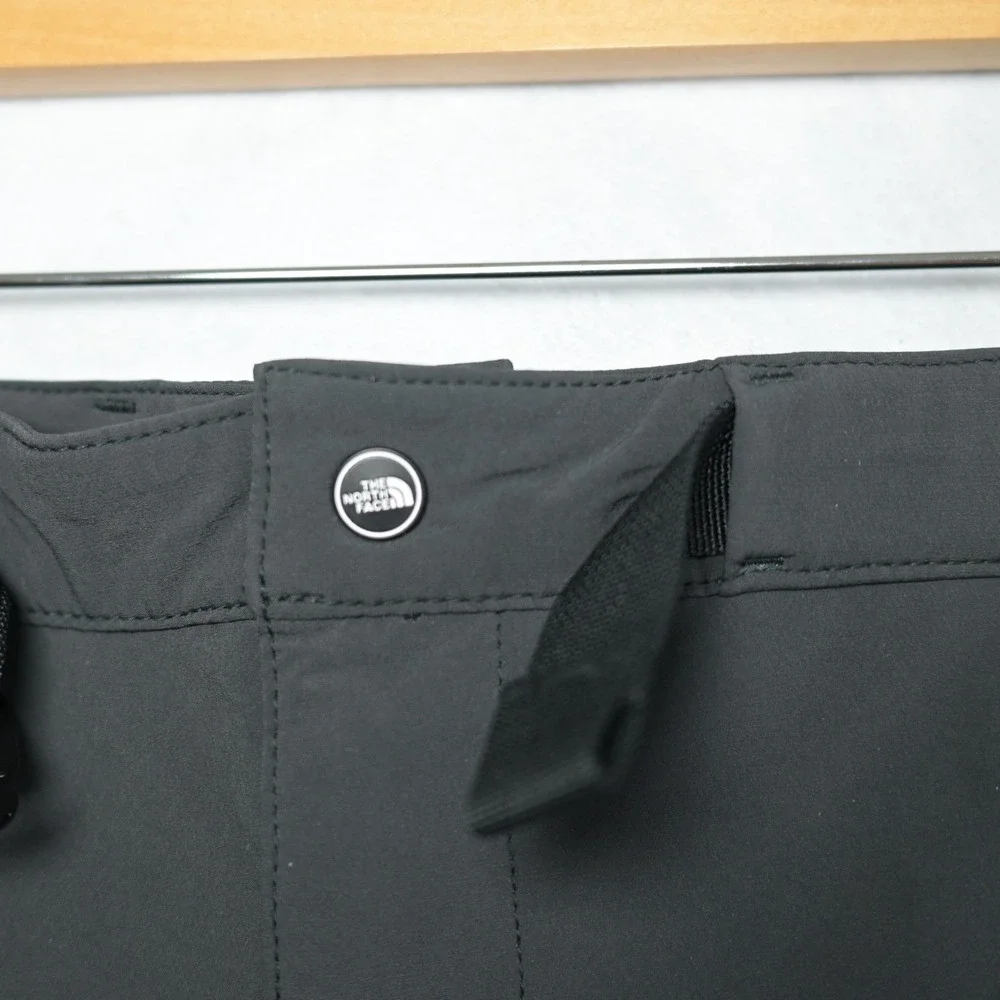 The North Face Mens S Gray‎ Technical Hiking Shorts Built-in Belt Carabiner Long